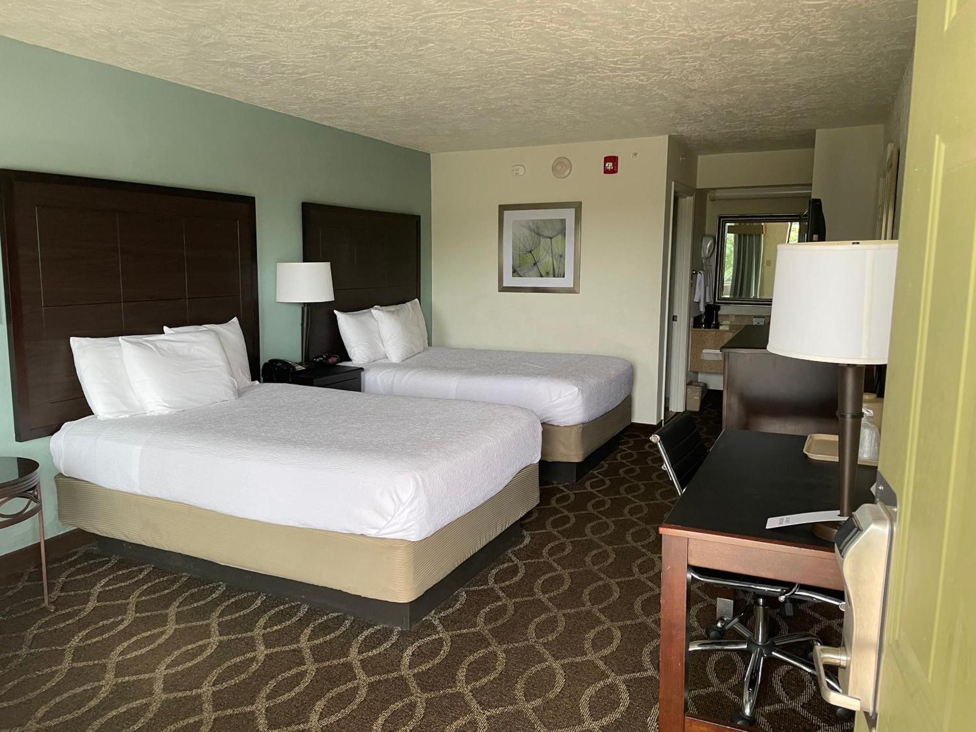 Quality Inn Clinton North Bagian luar foto