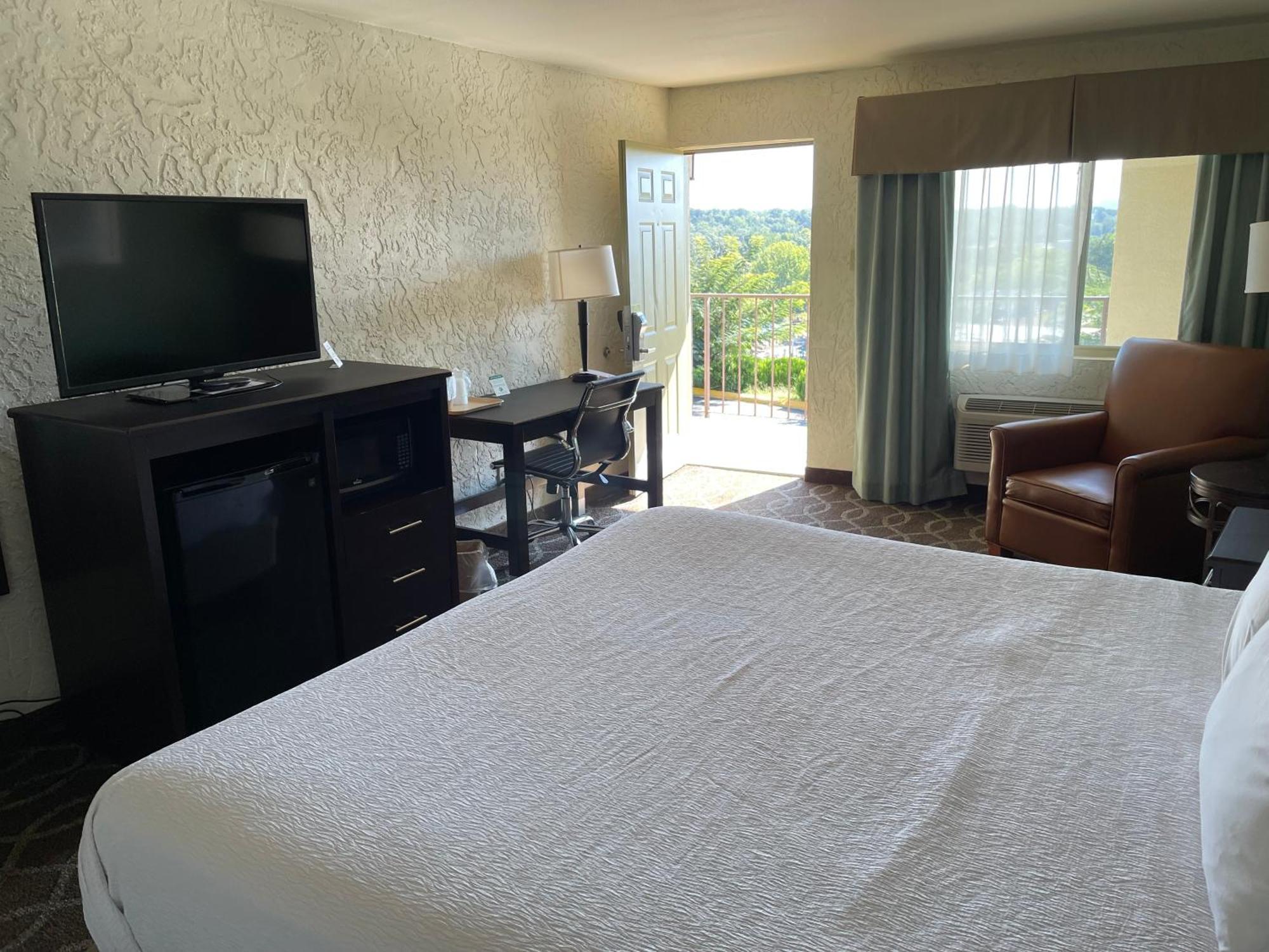 Quality Inn Clinton North Bagian luar foto