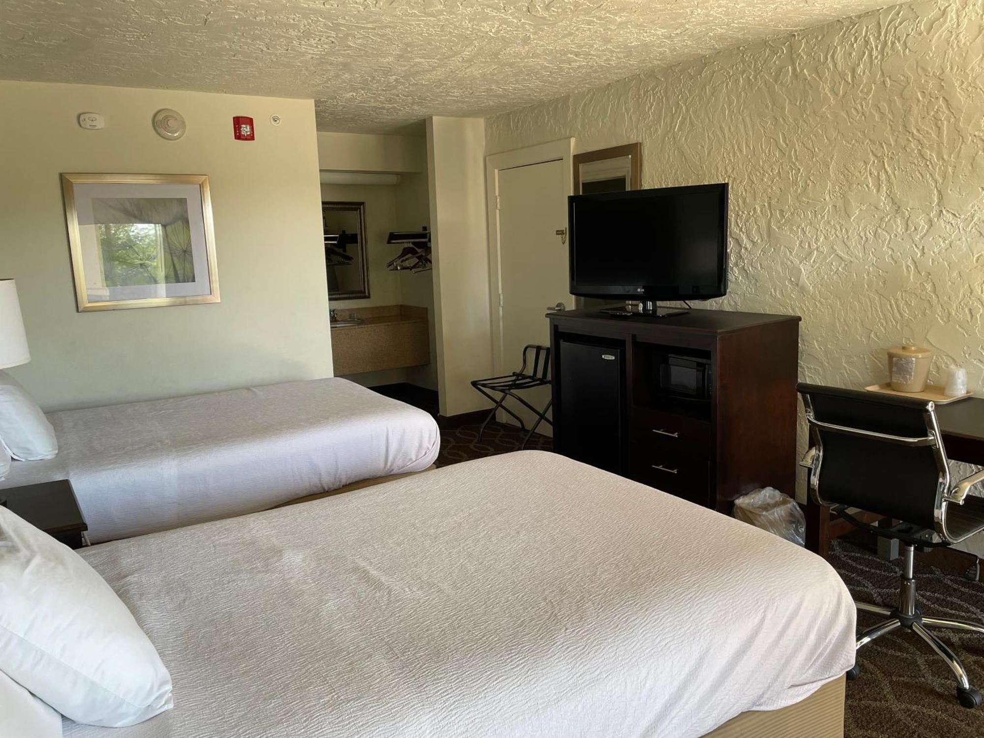 Quality Inn Clinton North Bagian luar foto