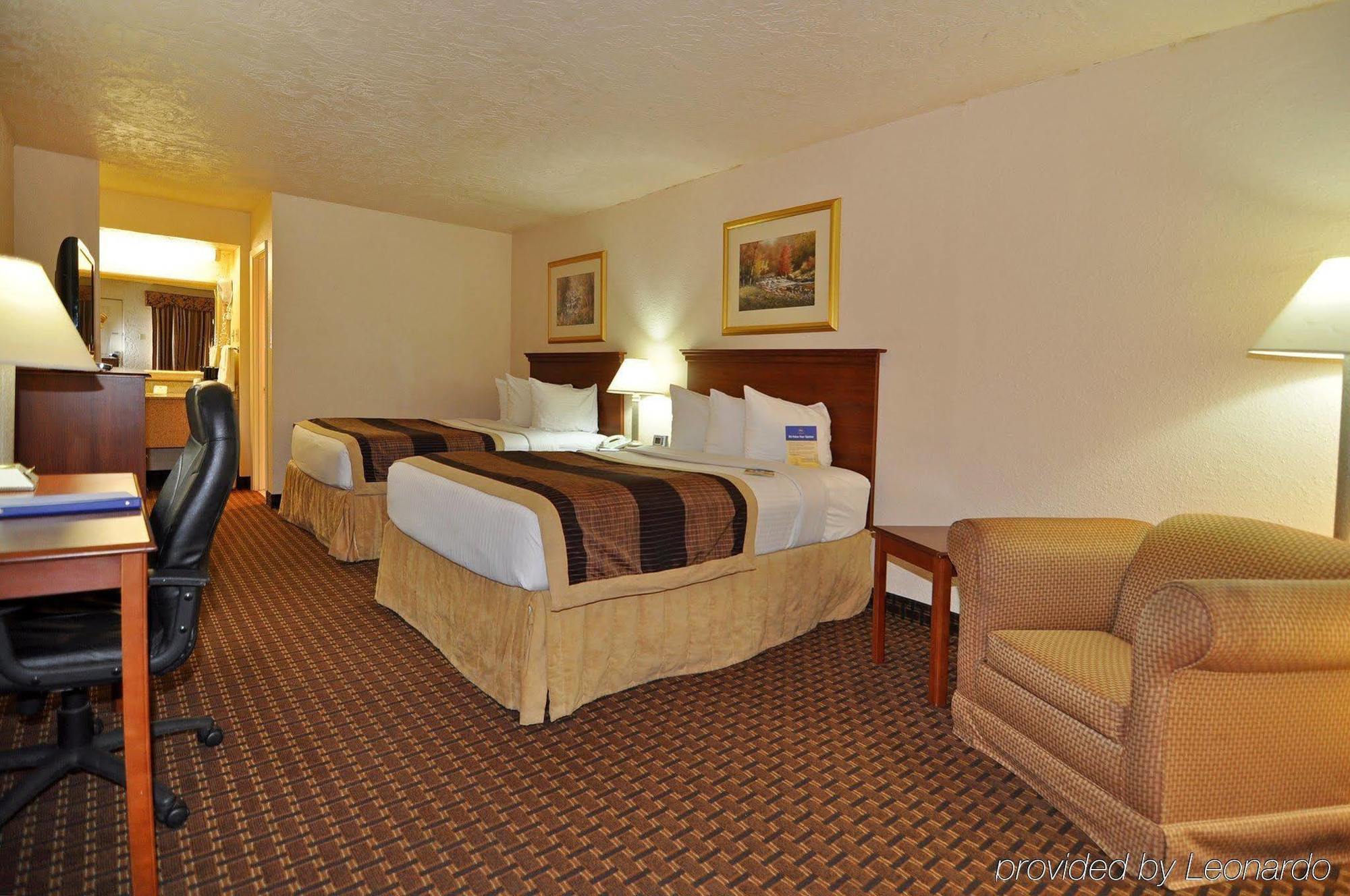 Quality Inn Clinton North Bagian luar foto